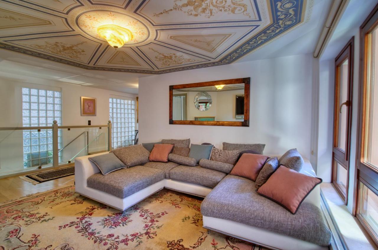 Farmaki Residence, Plaka Афины Экстерьер фото