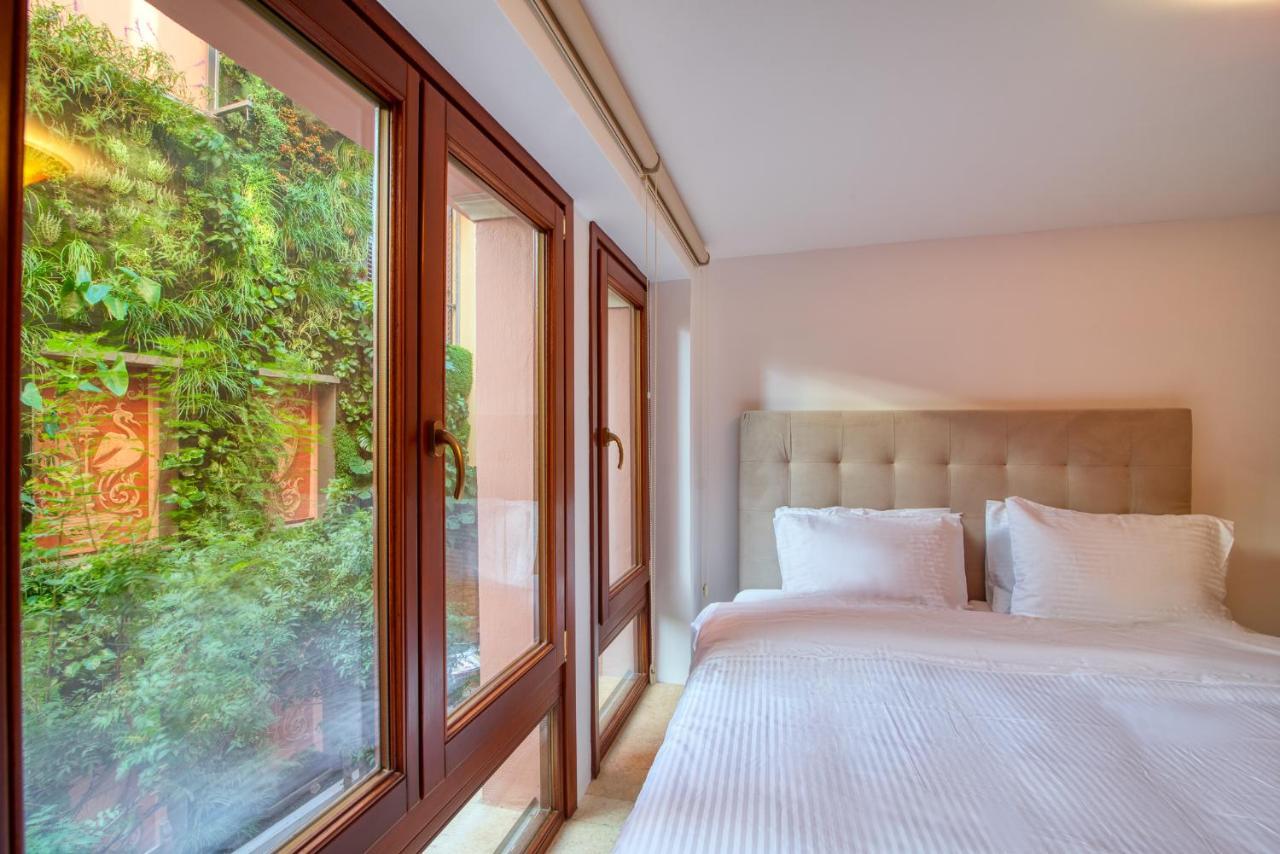 Farmaki Residence, Plaka Афины Экстерьер фото
